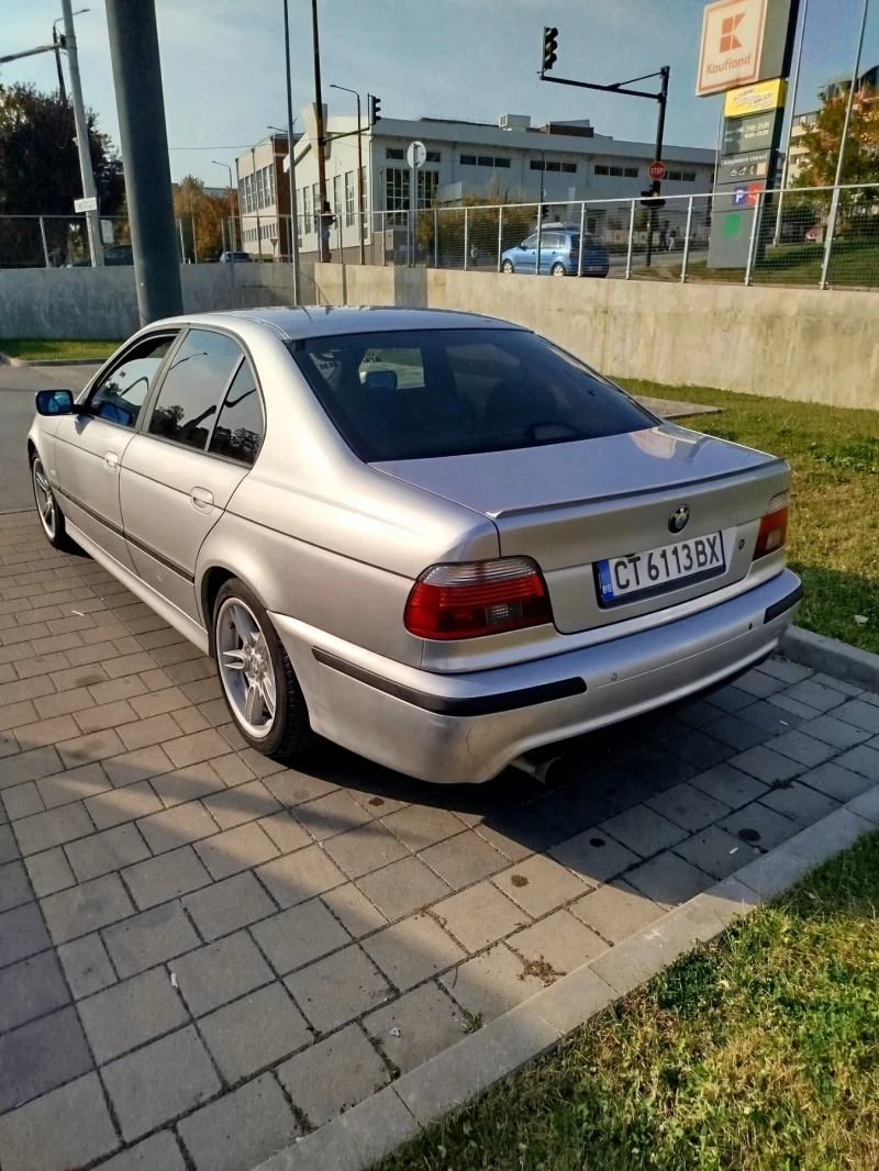 BMW 523, снимка 1 - Автомобили и джипове - 47778327