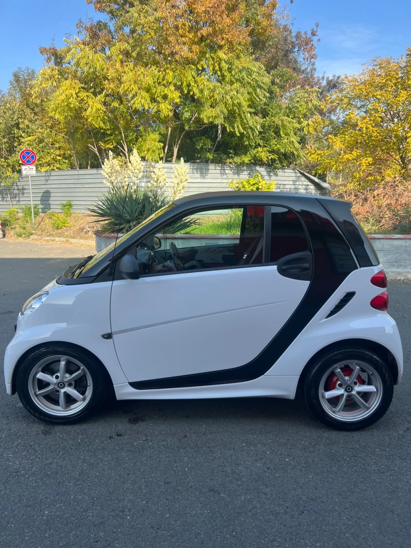 Smart Fortwo mHD, снимка 4 - Автомобили и джипове - 47885865