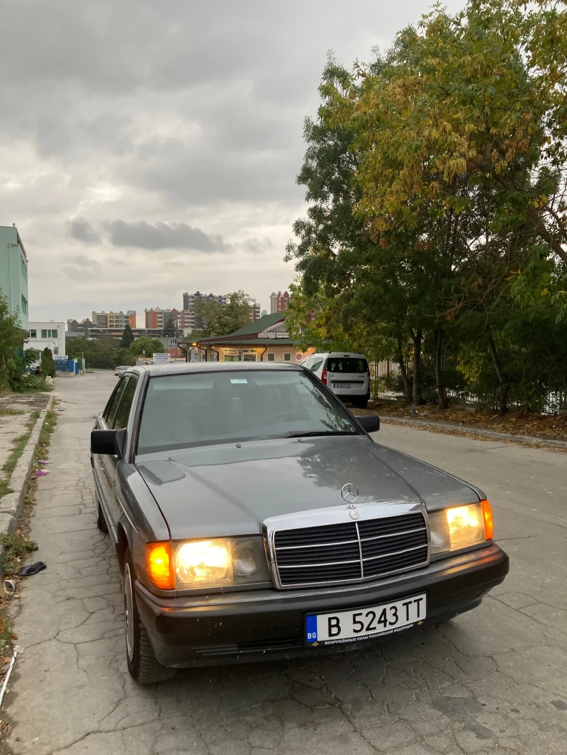 Mercedes-Benz 190 2.0 Е, снимка 1 - Автомобили и джипове - 47947889