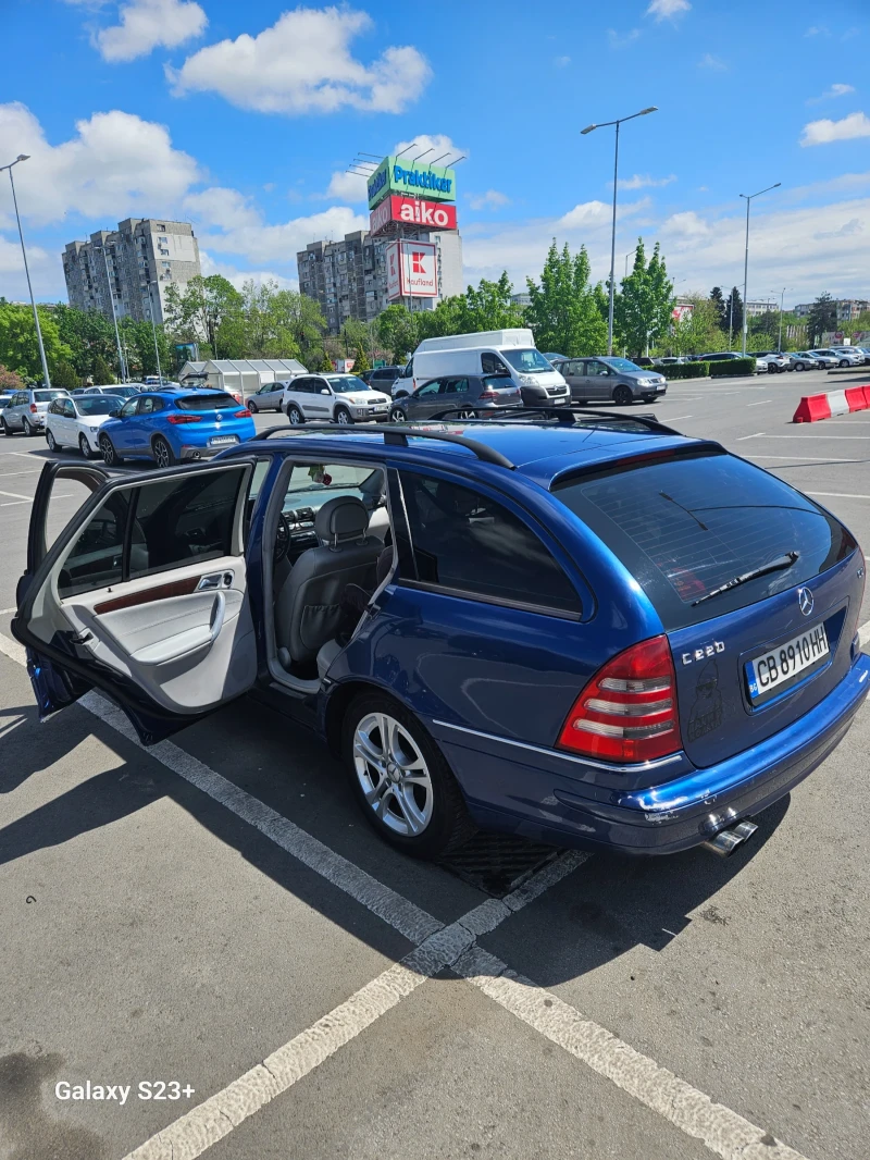 Mercedes-Benz C 220, снимка 4 - Автомобили и джипове - 49168473