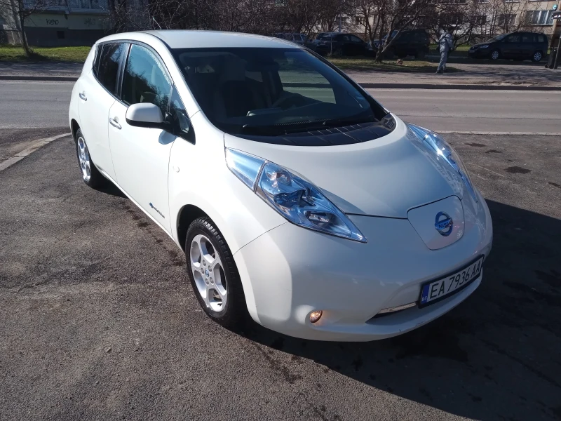 Nissan Leaf , снимка 2 - Автомобили и джипове - 49376858