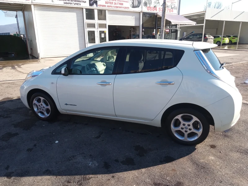 Nissan Leaf , снимка 4 - Автомобили и джипове - 49376858