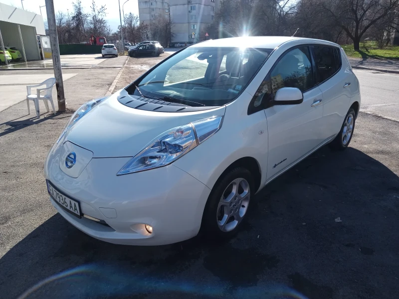 Nissan Leaf , снимка 3 - Автомобили и джипове - 49376858