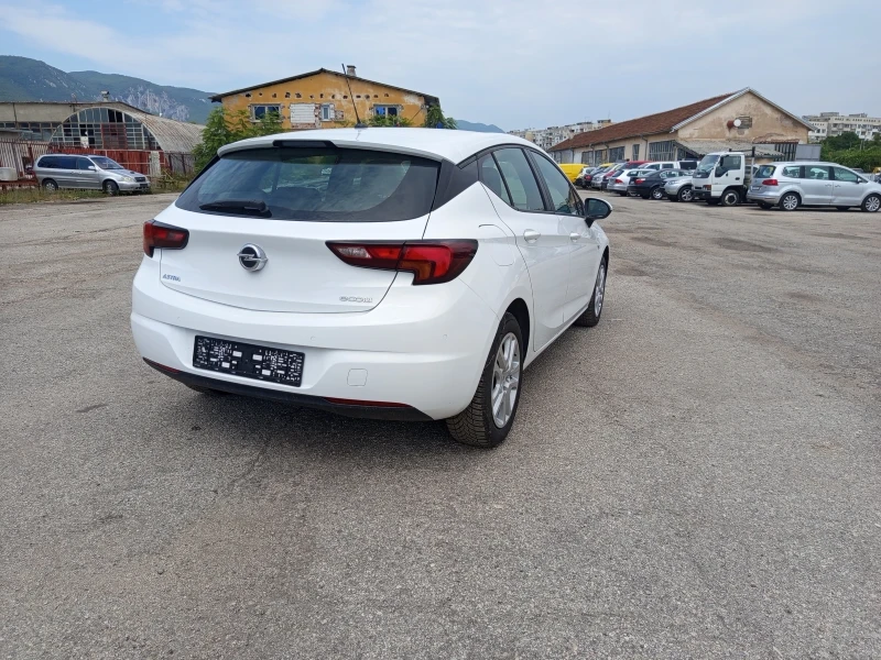 Opel Astra, снимка 3 - Автомобили и джипове - 51112312