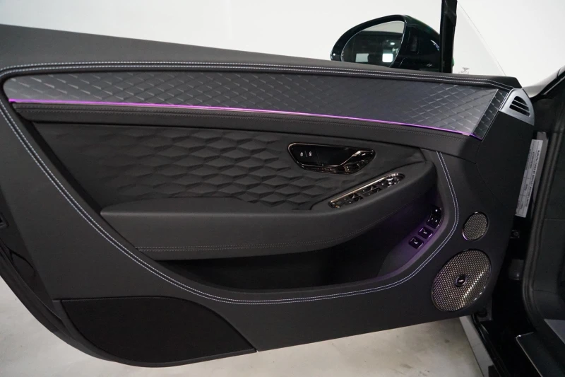 Bentley Continental gt SPEED V8 HYBRID/BLACK EDITION/NAIM/PANO/MULLINER/, снимка 6 - Автомобили и джипове - 51579123