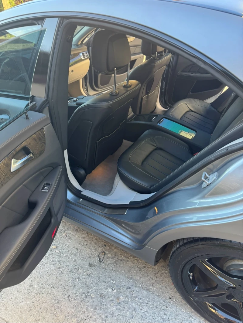 Mercedes-Benz CLS 550, снимка 7 - Автомобили и джипове - 52471138