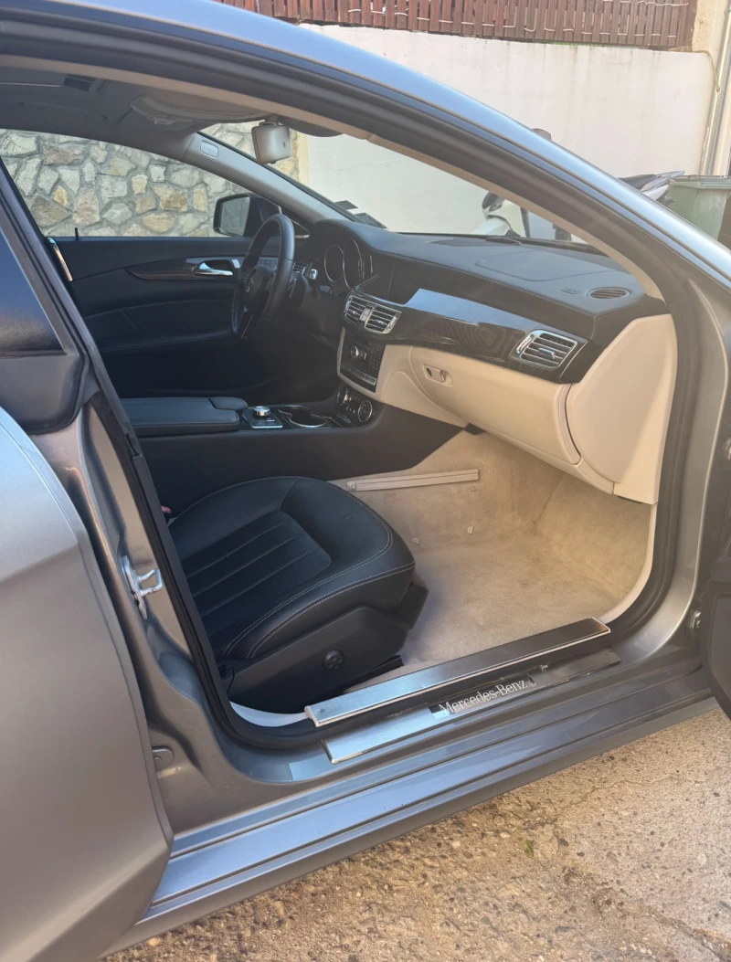 Mercedes-Benz CLS 550, снимка 6 - Автомобили и джипове - 52471138