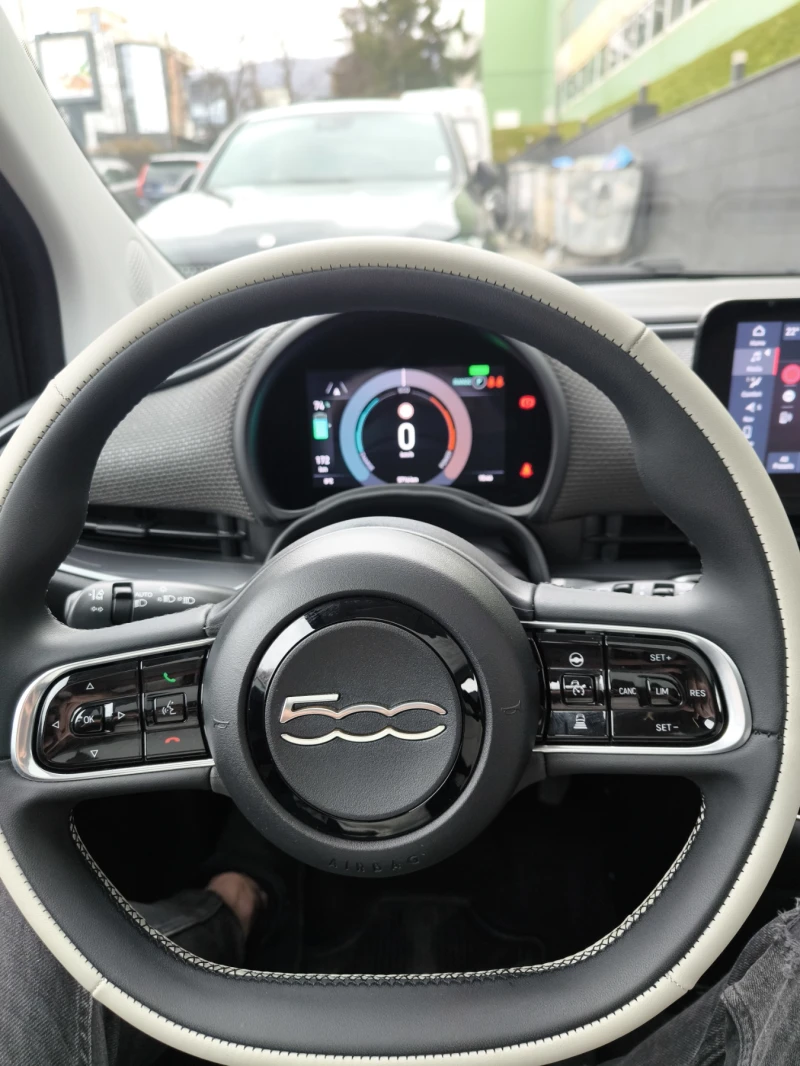 Fiat 500e, снимка 11 - Автомобили и джипове - 53597879