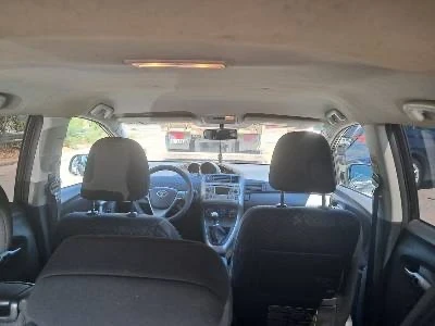 Toyota Corolla verso  - изображение 9