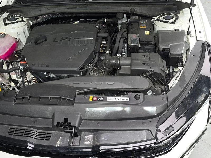 Kia K5 2.0 LPi(Rent)| 156к.с.| ВКЛ.ТЕХНОТЕСТ, снимка 6 - Автомобили и джипове - 55175744