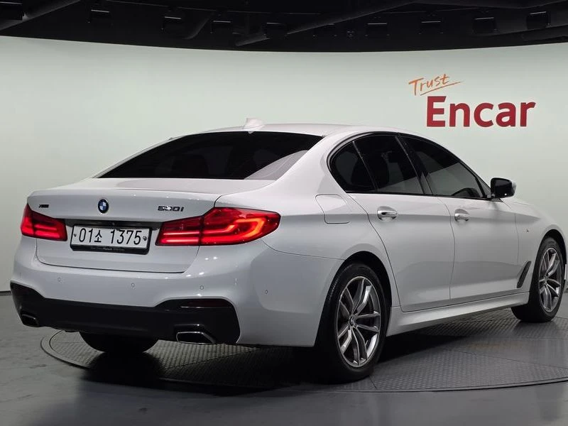 BMW 530 530I M Sports, снимка 3 - Автомобили и джипове - 55505420