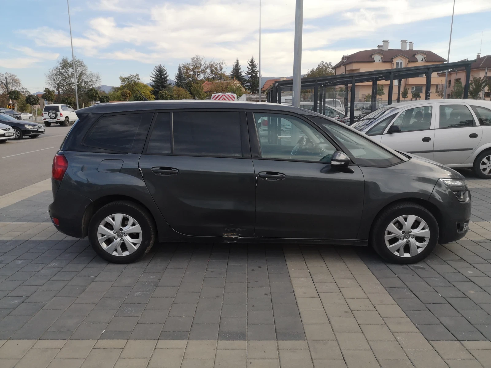 Citroen Grand C4 Picasso 1.6hdi - изображение 8