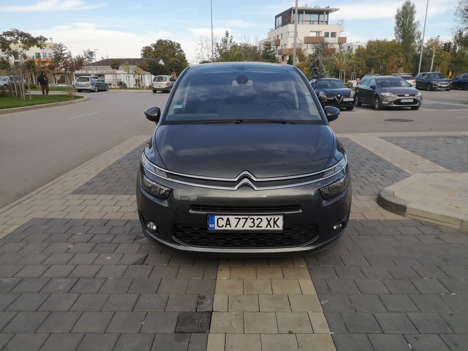 Citroen Grand C4 Picasso 1.6hdi - изображение 3