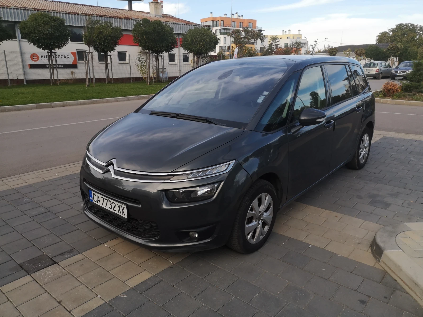 Citroen Grand C4 Picasso 1.6hdi - изображение 2