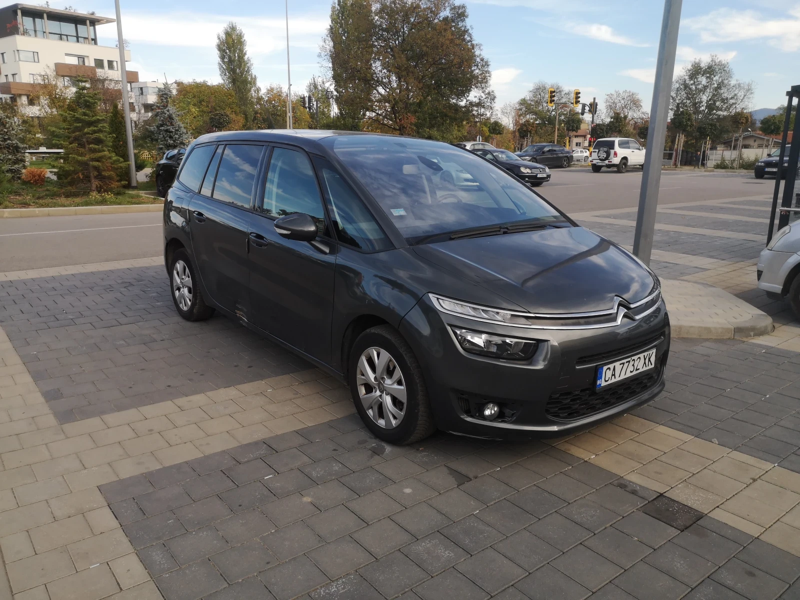 Citroen Grand C4 Picasso 1.6hdi - изображение 9