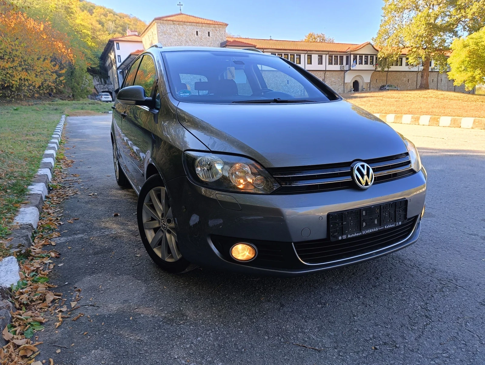 VW Golf Plus 1.4 КАТО НОВА  - изображение 3