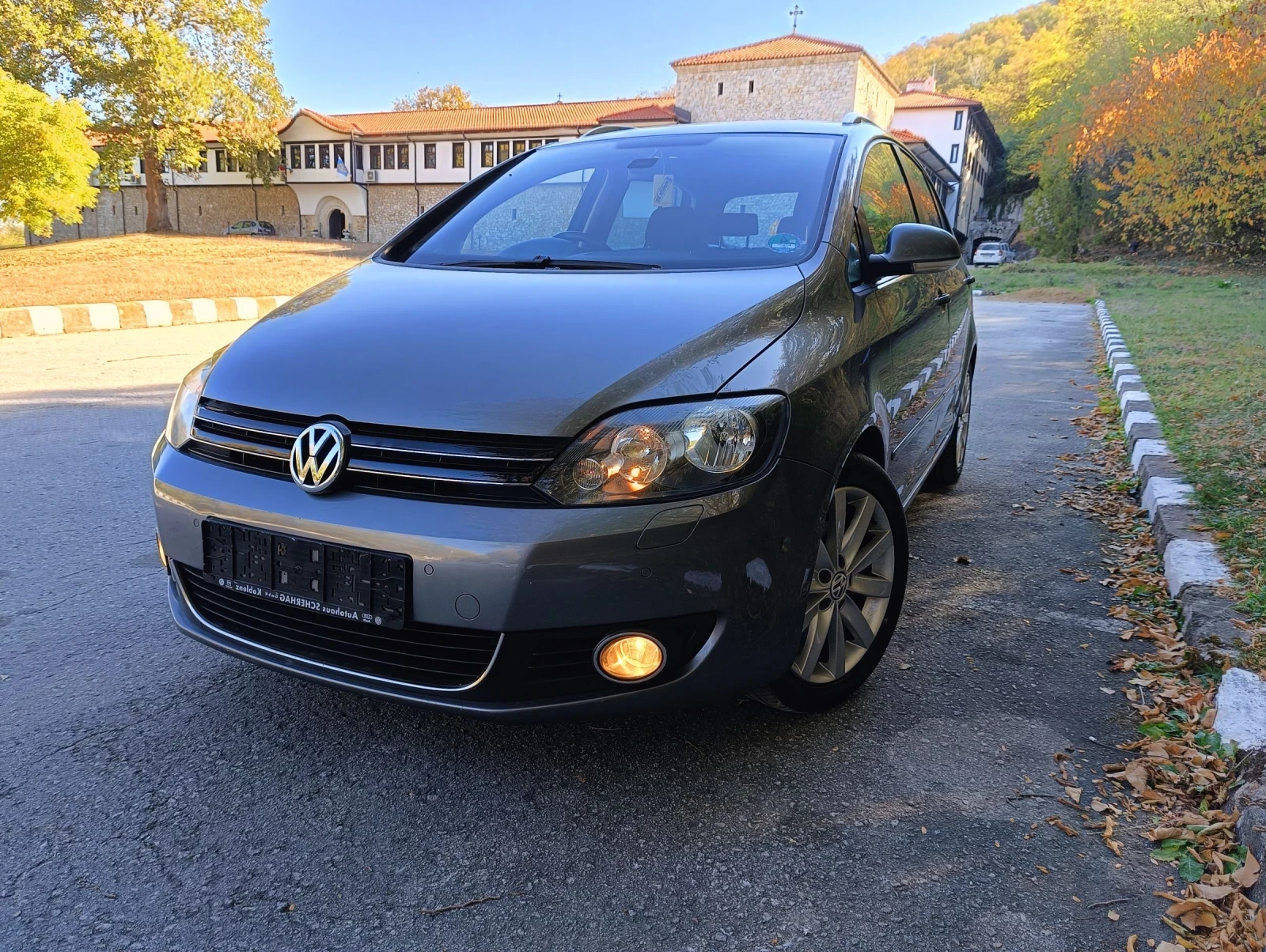 VW Golf Plus 1.4 КАТО НОВА  - изображение 4