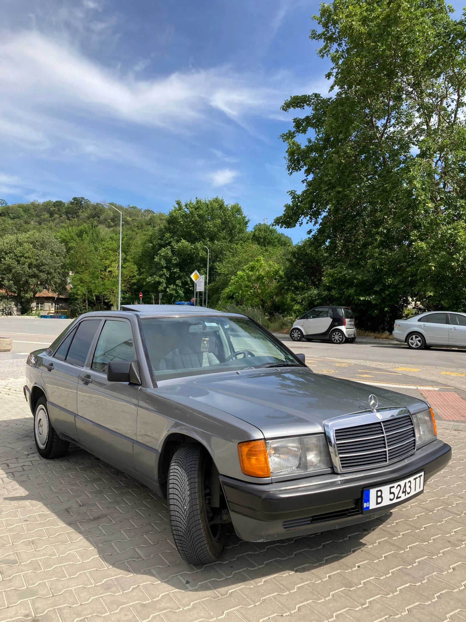 Mercedes-Benz 190 2.0 Е - изображение 6