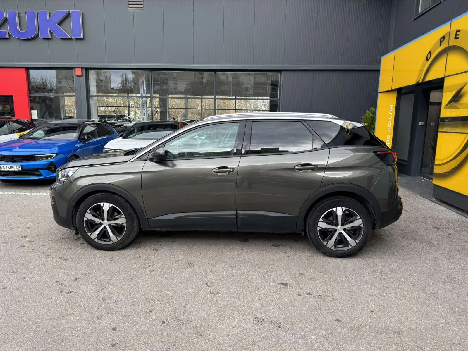 Peugeot 3008 1.2TURBO - изображение 3