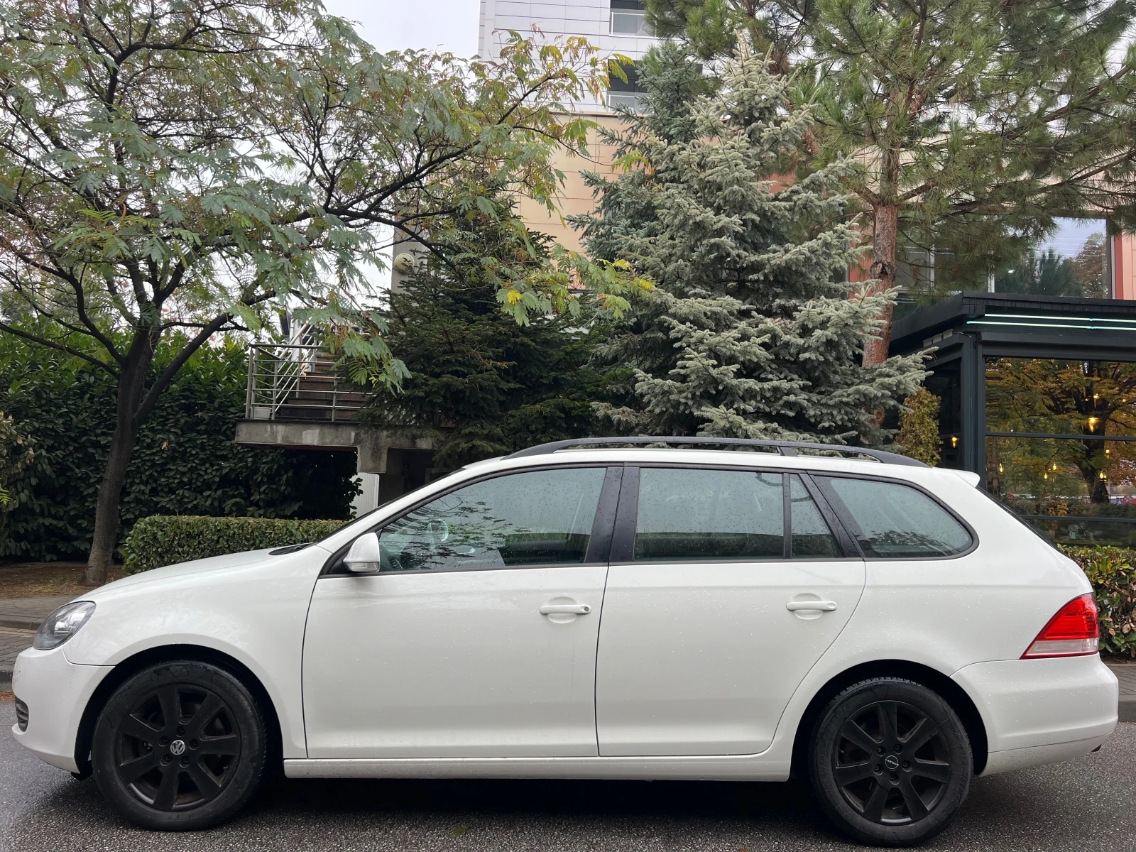 VW Golf 1.6TDI AVTOMAT/105кс/KLIMATRONIK/UNIKAT - изображение 3