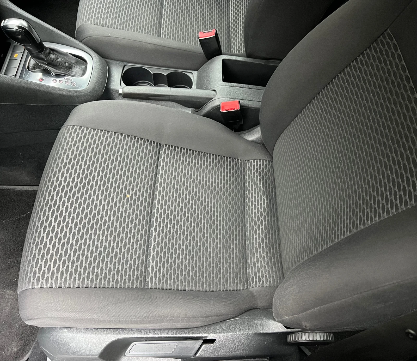 VW Golf 1.6TDI AVTOMAT/105/KLIMATRONIK/UNIKAT | Mobile.bg   11