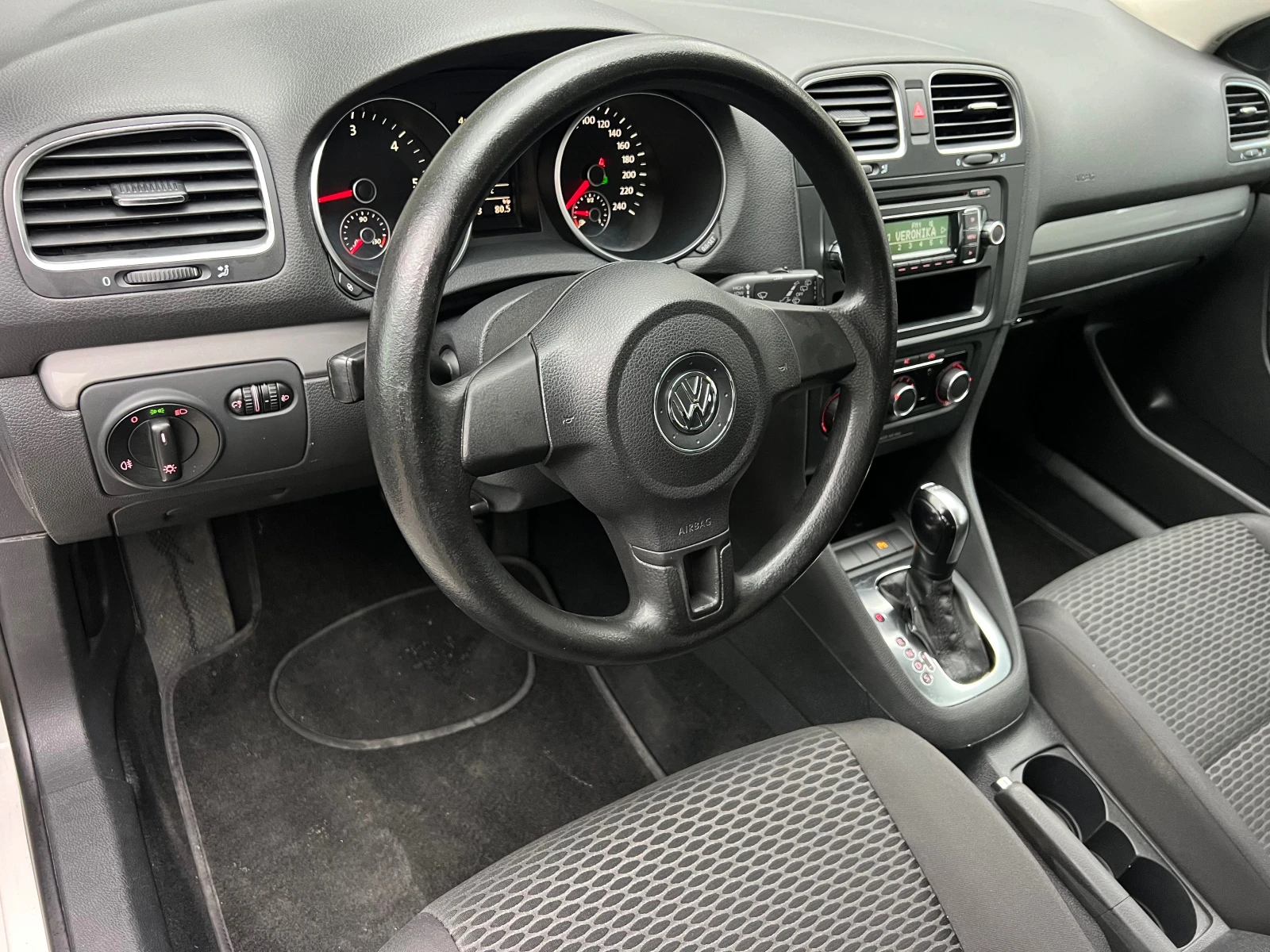 VW Golf 1.6TDI AVTOMAT/105кс/KLIMATRONIK/UNIKAT - изображение 10