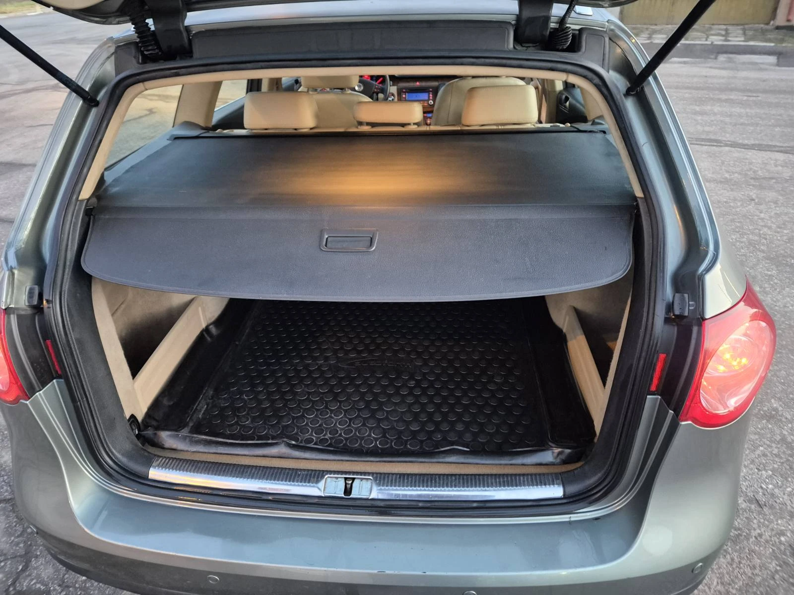VW Passat 2, 0tdi* BMP* КОЖА* рекаро*  | Mobile.bg — изображение 15