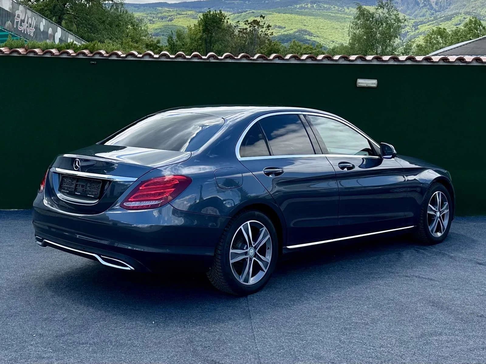 Mercedes-Benz C 220  - изображение 4