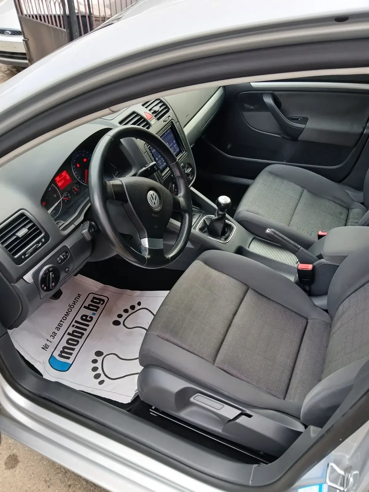 VW Golf 1.6i - изображение 8