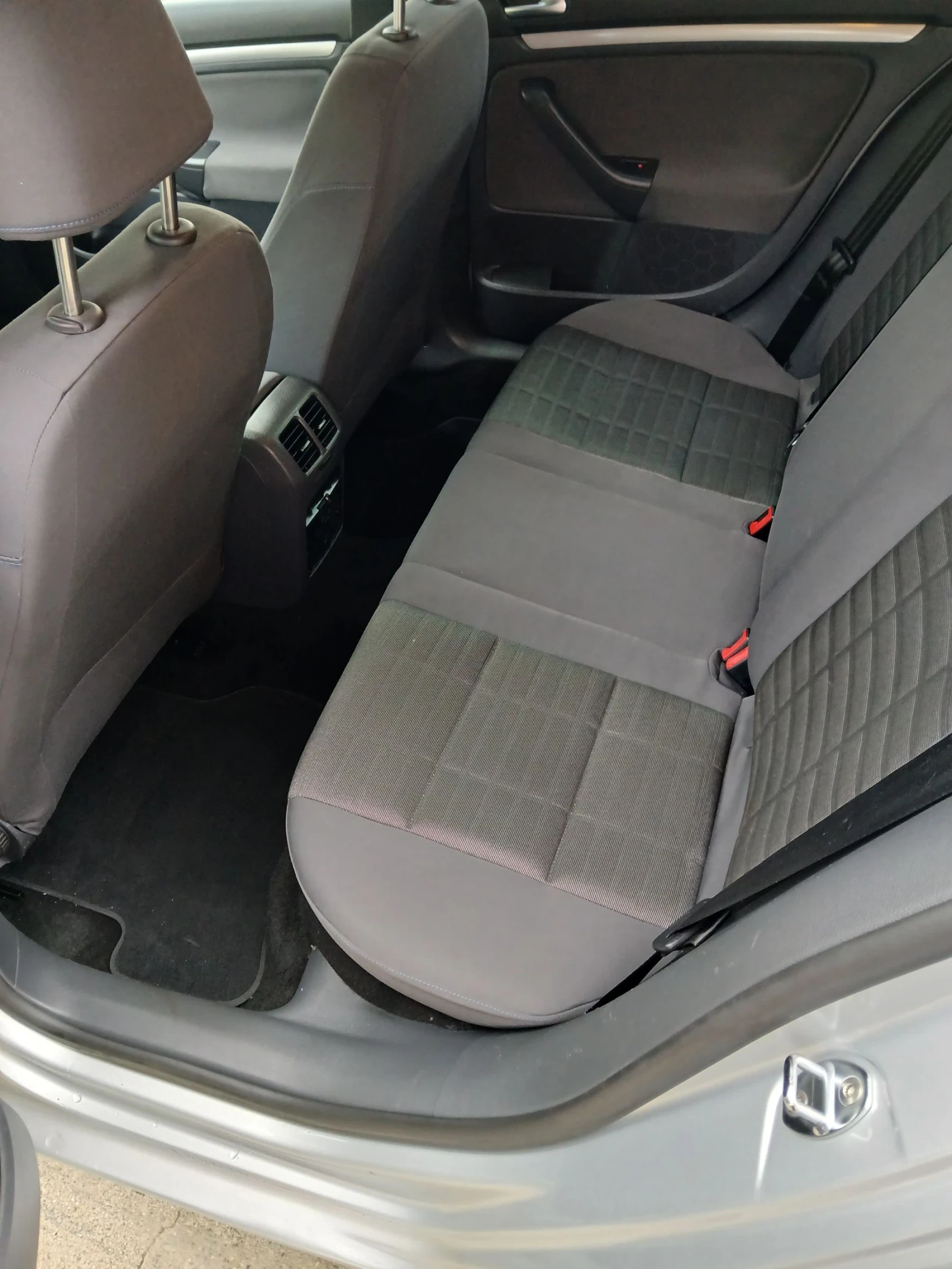 VW Golf 1.6i - изображение 10