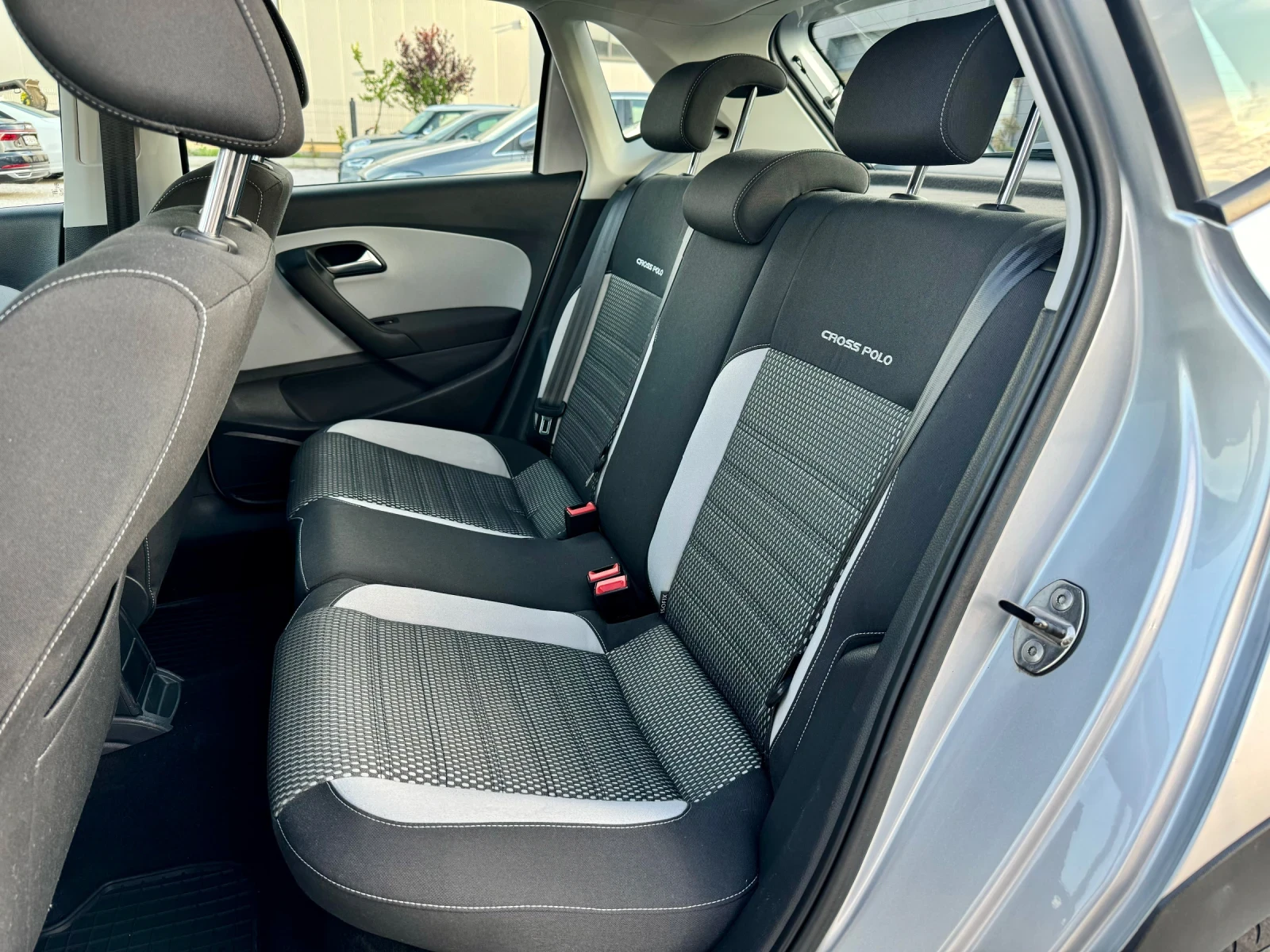 VW Polo CROSS navi DSG - изображение 10
