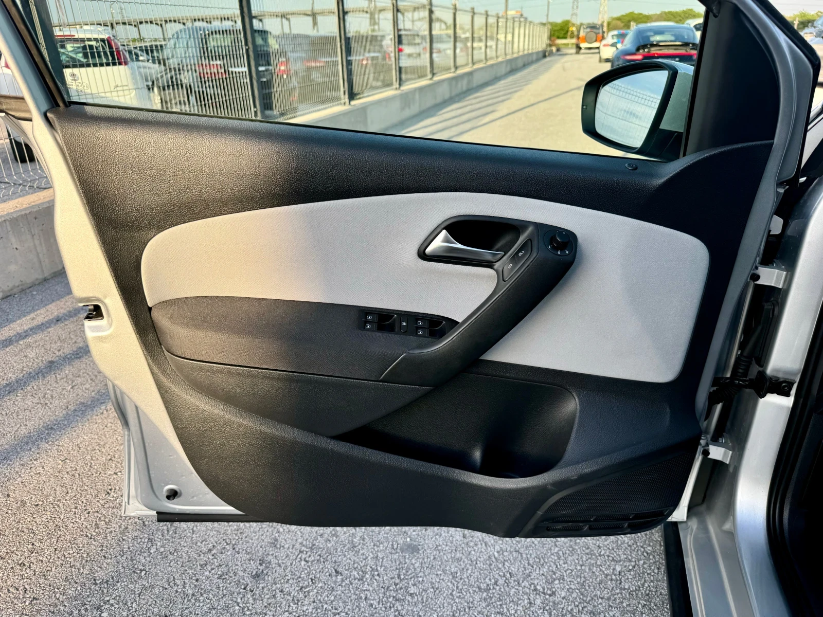 VW Polo CROSS navi DSG - изображение 8