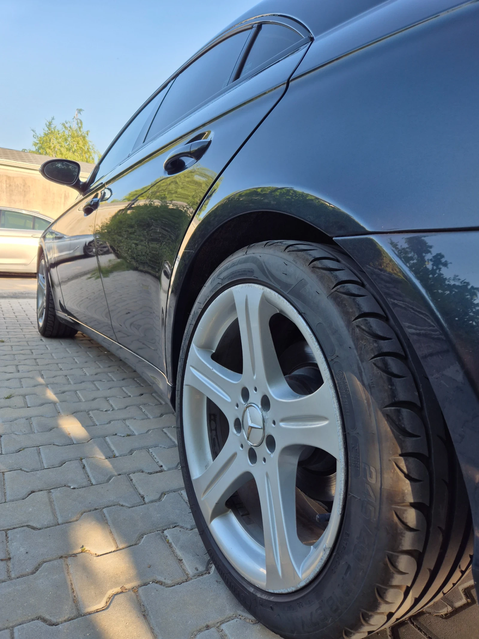 Mercedes-Benz CLS 320  - изображение 2