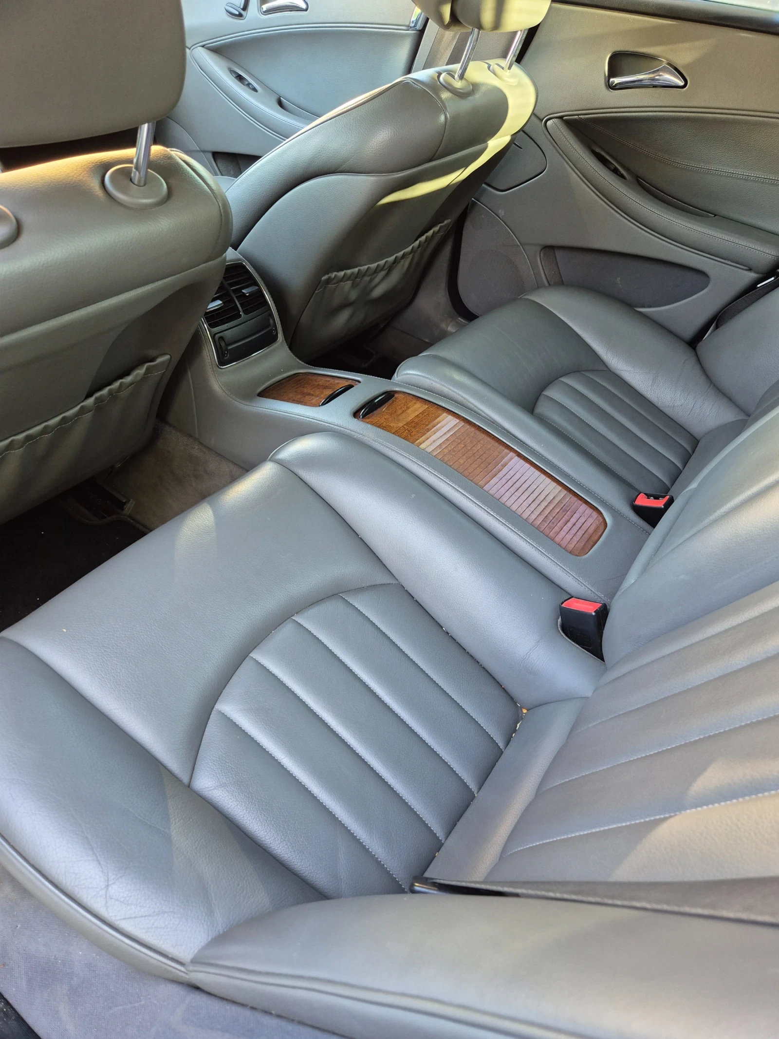 Mercedes-Benz CLS 320  - изображение 8