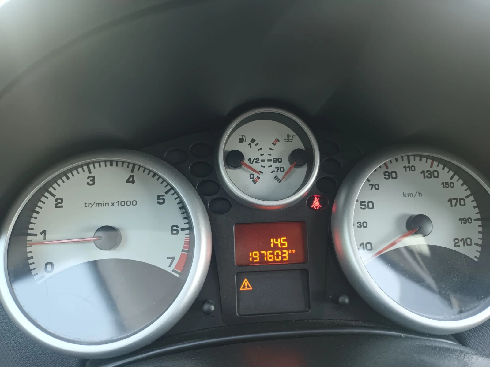 Peugeot 207  - изображение 10