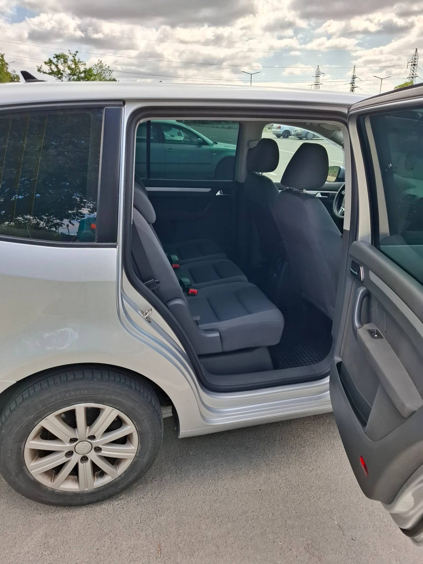 VW Touran  - изображение 5