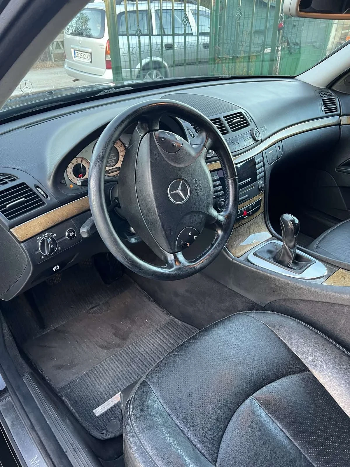 Mercedes-Benz E 220 Avantgarde - изображение 3