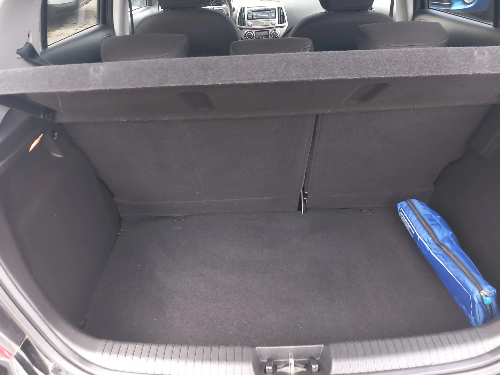 Hyundai I20 1.4i, снимка 8 - Автомобили и джипове - 53987727