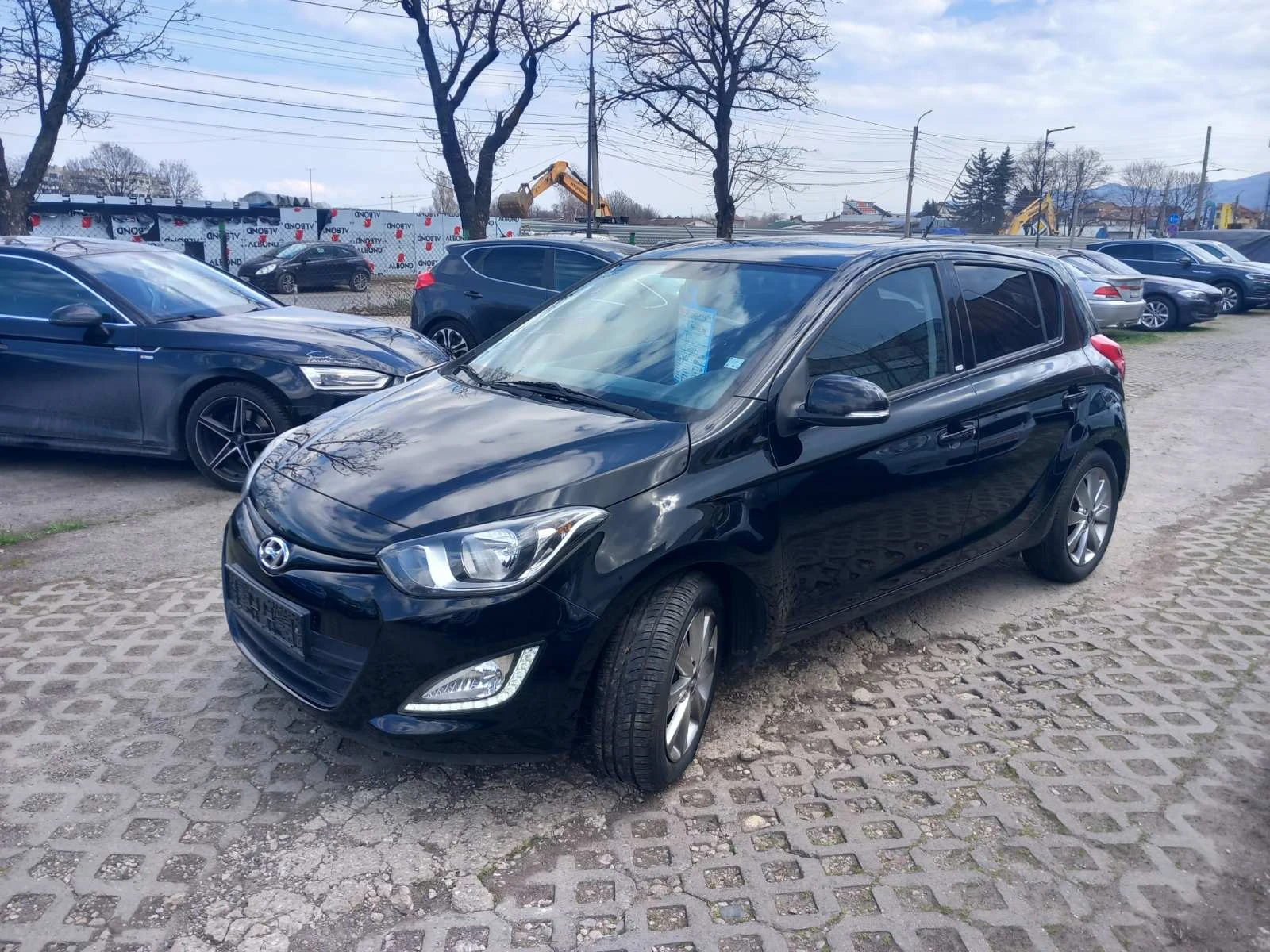 Hyundai I20 1.4i, снимка 6 - Автомобили и джипове - 53987727