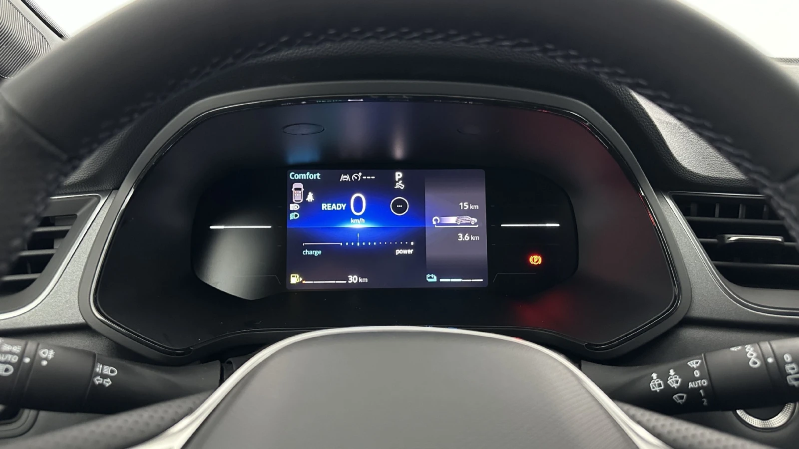 Renault Captur 1.6 Techno - Hybrid , снимка 17 - Автомобили и джипове - 54357491