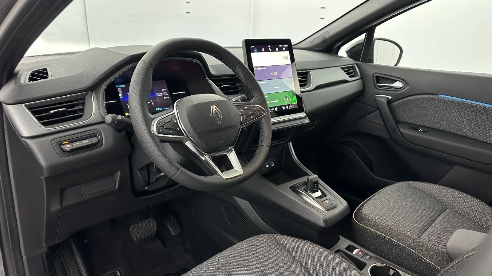 Renault Captur 1.6 Techno - Hybrid , снимка 8 - Автомобили и джипове - 54357491
