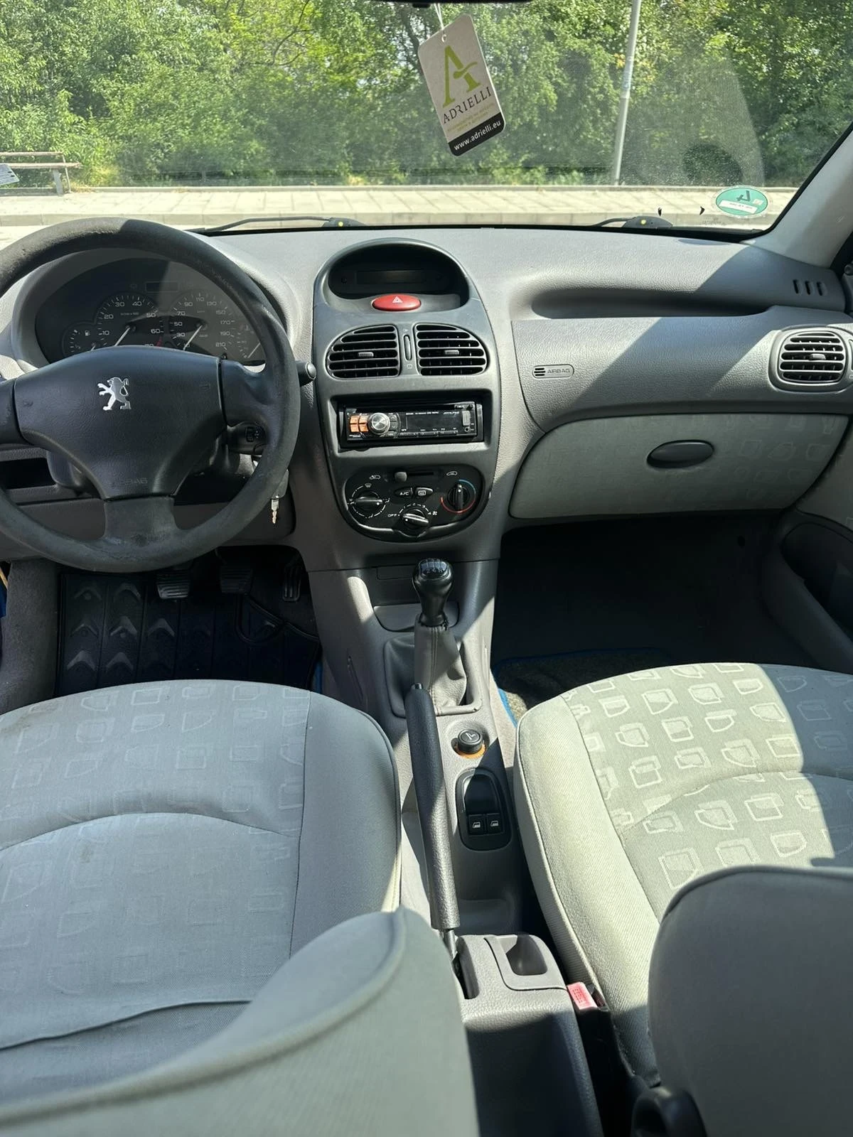 Peugeot 206 1.4, снимка 8 - Автомобили и джипове - 54633724