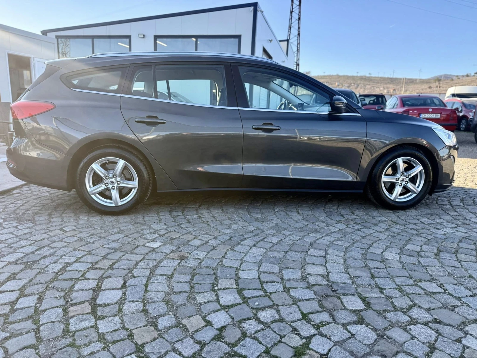 Ford Focus 1.5 6-�������� | Mobile.bg � ����������� 6