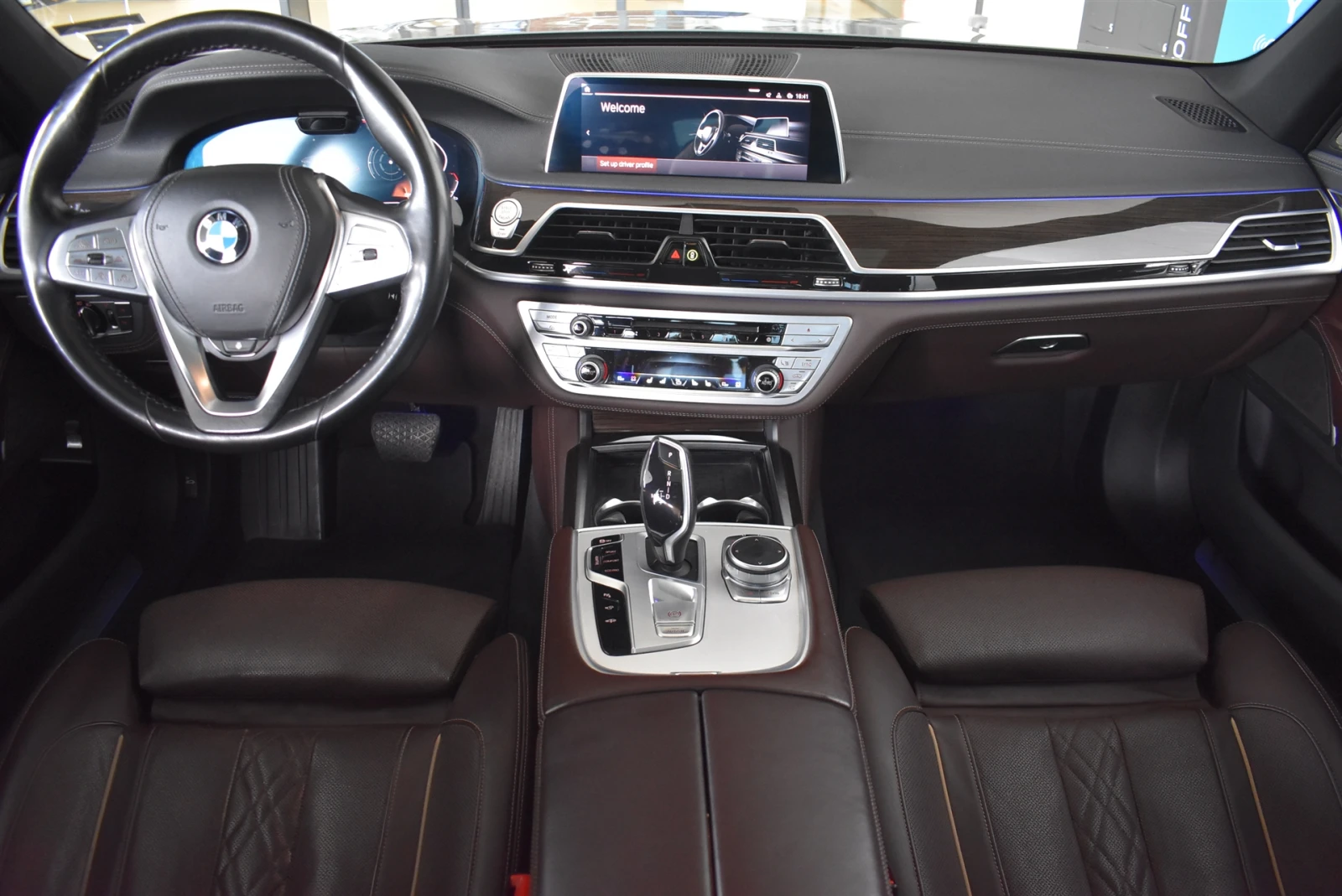 BMW 730 xDrive Sedan, снимка 7 - Автомобили и джипове - 54939268