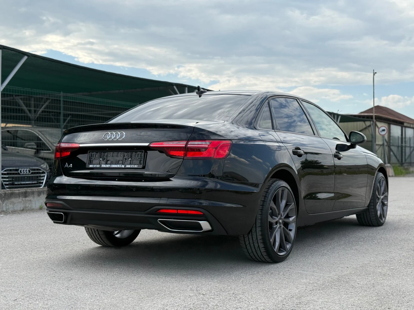 Audi A4 2.0-TDI-198.000km-NEW-HYBRID-LED-DISTRONIK-FULL, снимка 6 - Автомобили и джипове - 55307323