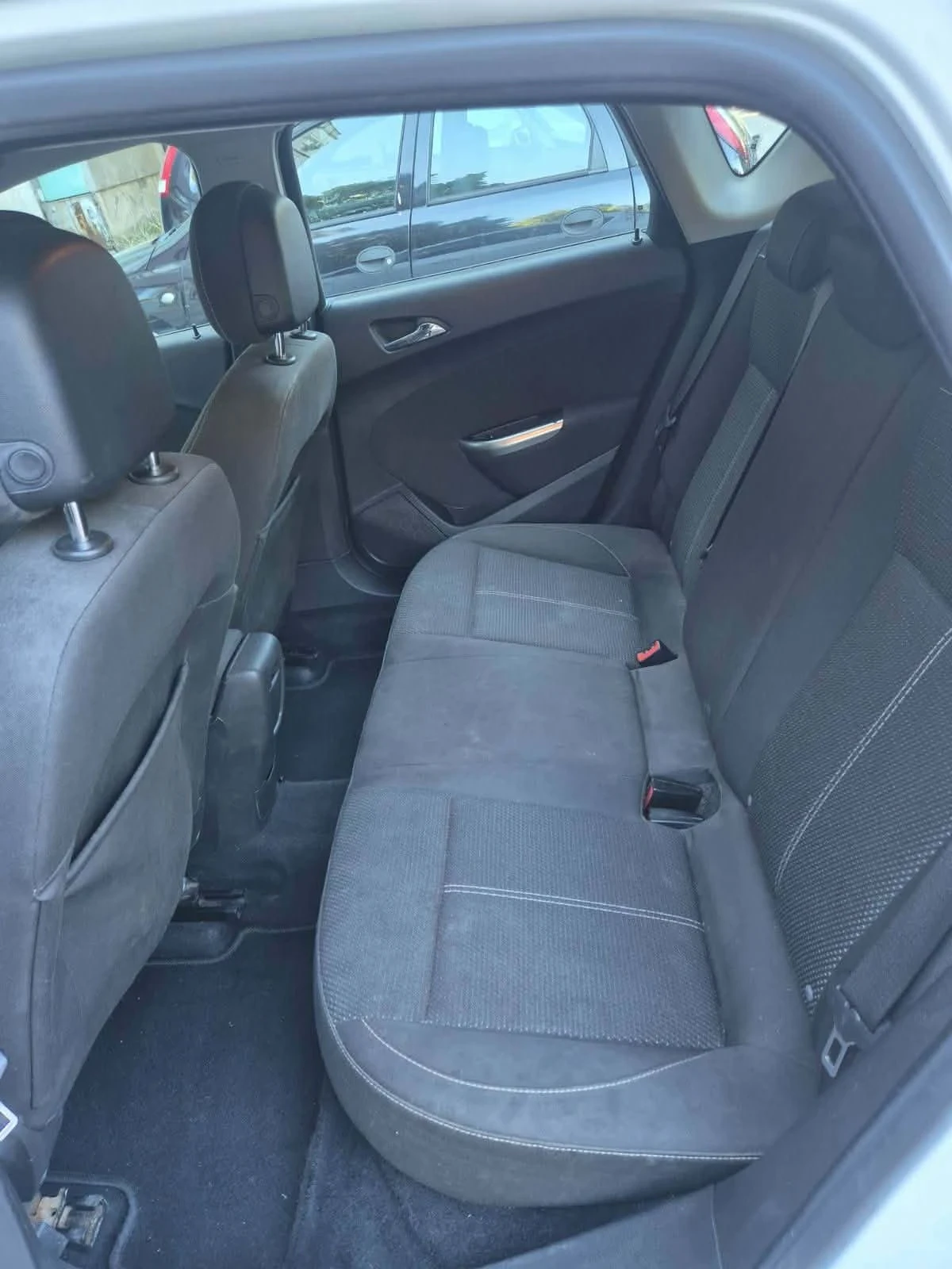Opel Astra J, снимка 6 - Автомобили и джипове - 55316252