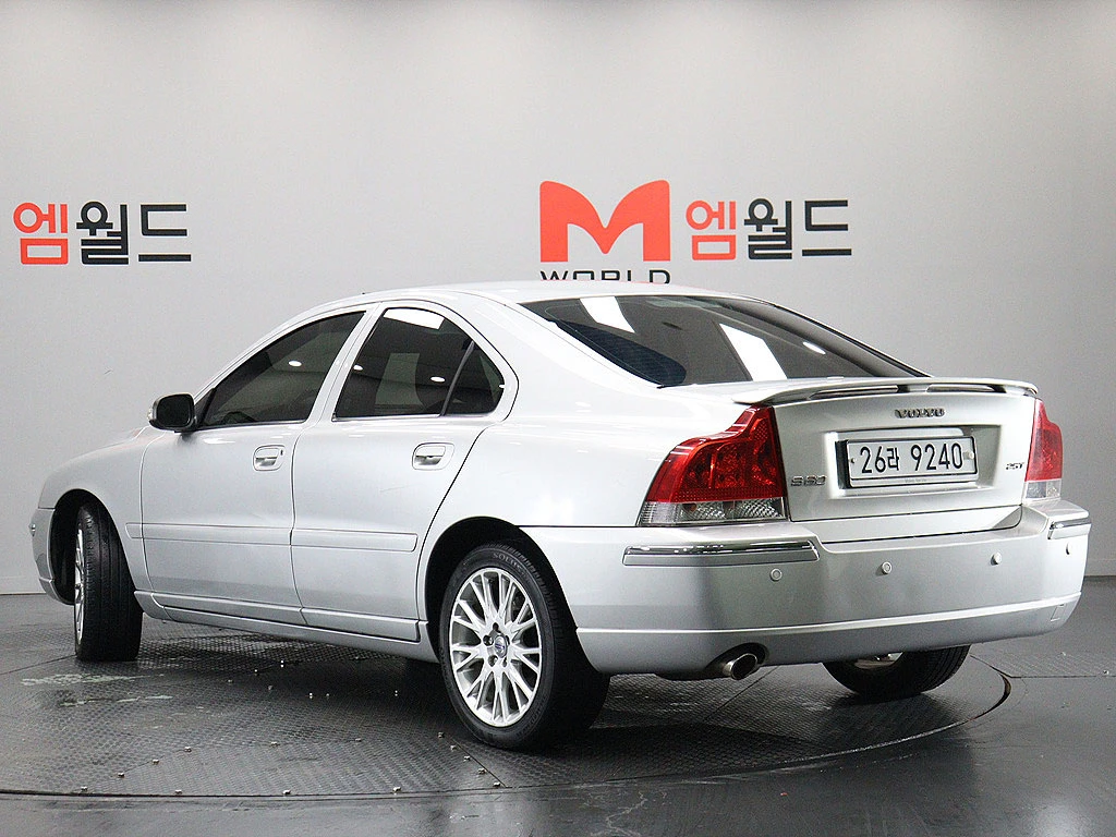 Volvo S60 2.5T* ЛЮК* КРАЙНА ЦЕНА, снимка 5 - Автомобили и джипове - 55496253