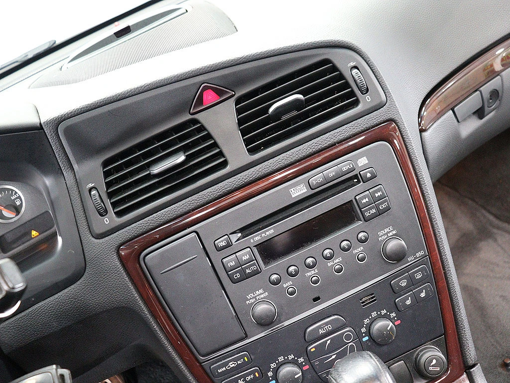 Volvo S60 2.5T* ЛЮК* КРАЙНА ЦЕНА, снимка 8 - Автомобили и джипове - 55496253