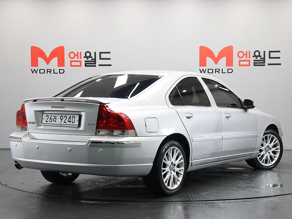 Volvo S60 2.5T* ЛЮК* КРАЙНА ЦЕНА, снимка 4 - Автомобили и джипове - 55496253
