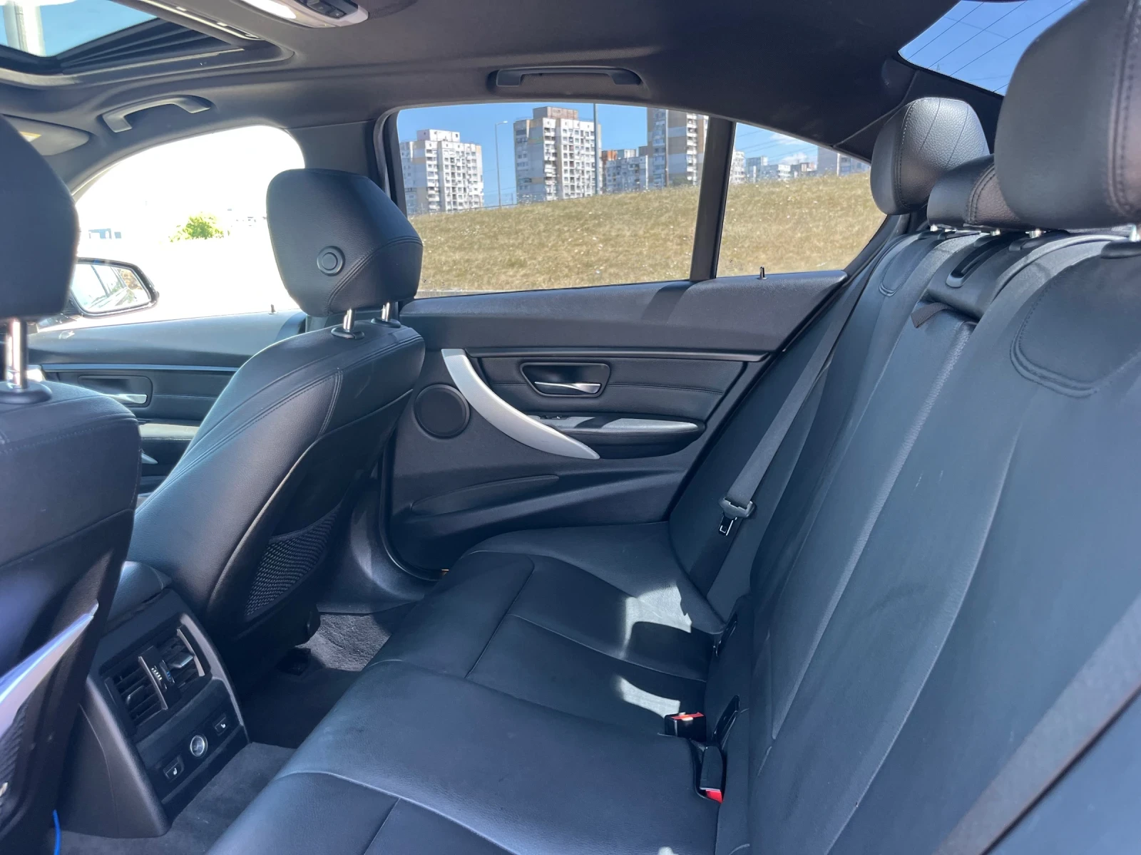 BMW 335 X-drive, снимка 14 - Автомобили и джипове - 56132824